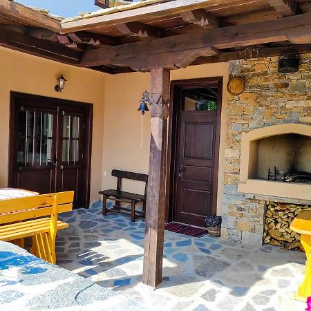 Rimovata Kashta Guest House Leşten Exterior foto