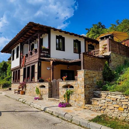 Rimovata Kashta Guest House Leşten Exterior foto