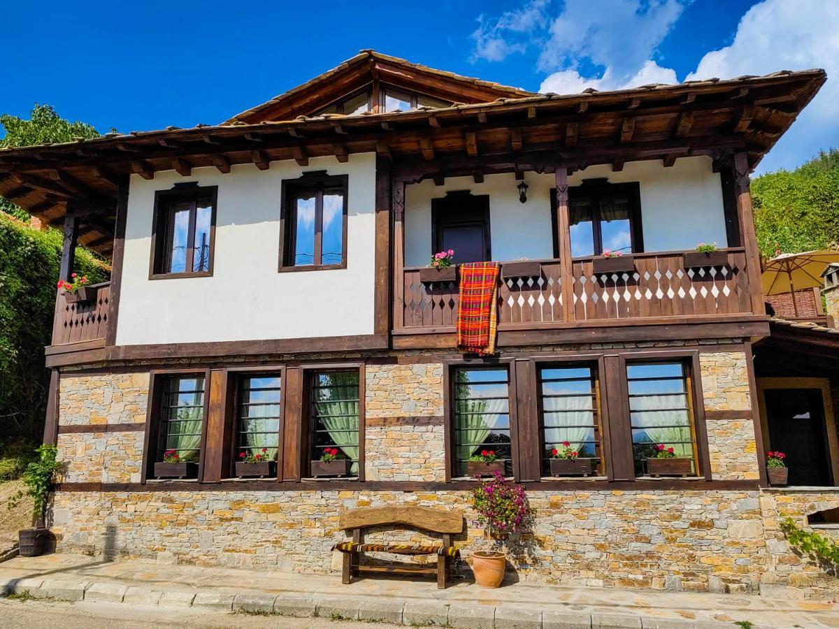 Rimovata Kashta Guest House Leşten Exterior foto
